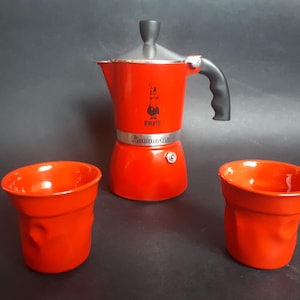 Bialetti Fiammetta Rossa Coffee Maker + 2 Red Moka Cups 2-3 Cups Espresso Made in Italy Aluminum Coffee Machine