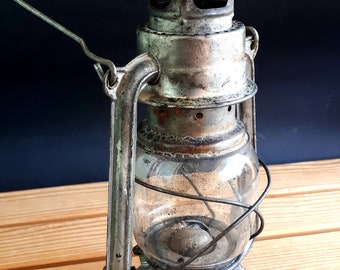 Kerosene Lantern Bat Model BAT No. 158 Vintage Oil Lamp 1950s Made