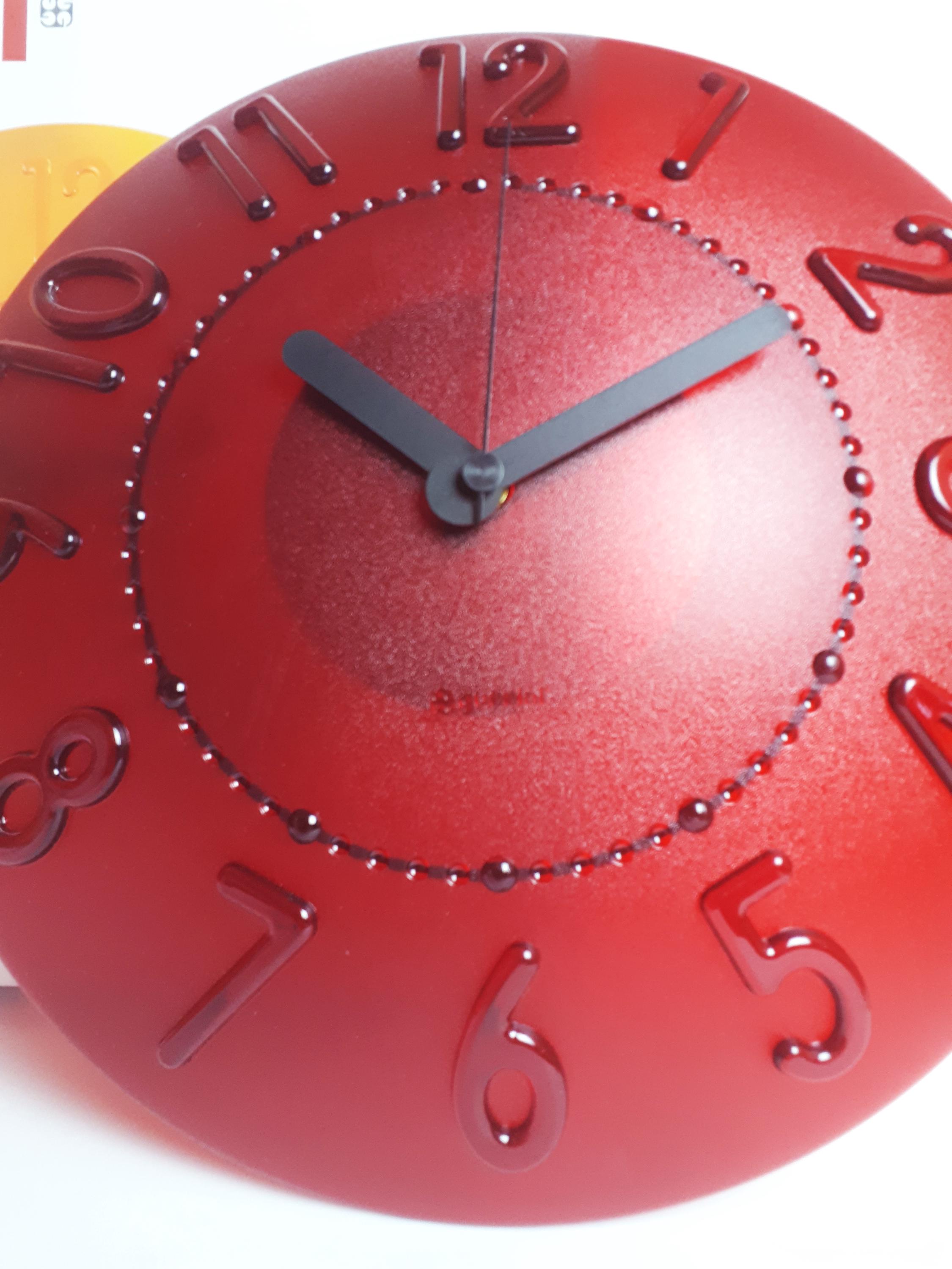 Guzzini Red Wall Clock Vintage 1980s Modern Plastic Design