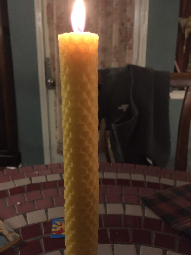 Natural/Rolled/100% Beeswax Candles/Taper/Honey Scent/Honeycomb/Great Gift/Hand Rolled/Pure Beeswax/Home Deco image 9