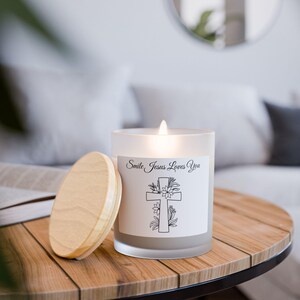Milchglaskerze, 11 Unze - Lächeln Jesus liebt dich Kerze, christliches Geschenk, religiöse Kerze, inspirierendes Dekor, religiöses Geschenk, Bibel