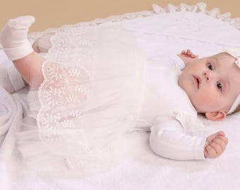 Tutina in pizzo per battesimo per bambina, abito da battesimo ricamato, body bianco in cotone interlock, vestito per il primo compleanno, regalo per damigella d'onore