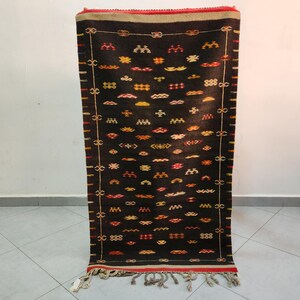 Handwoven Berber Wool Rug: Small Moroccan Tribal Carpet (3.5&#39;x2.4&#39; ft)