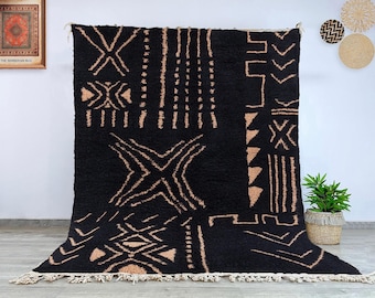 Zwart Beni Ourain-tapijt met abstract berberontwerp - Authentiek Marokkaans wollen tapijt - Handgeknoopt boho-tapijt op maat