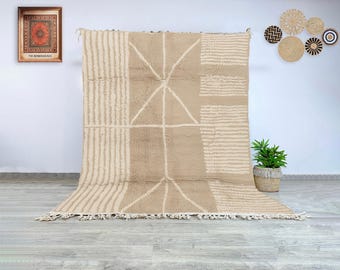 Contemporary Beni Ourain rug with abstract geometric design, handmade Moroccan wool carpet for boho neutral modern living room decor