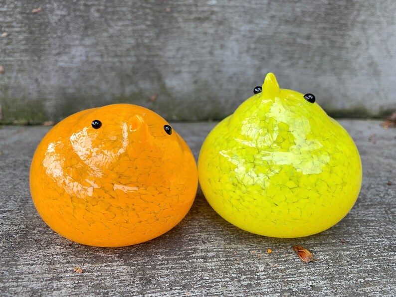 Set of Two Very Cute Hand Blown Bird Sculptures Avalon Glassworks Yellow and Orange Glass Chicks Easter Mantel Tabletop Spring Decoration