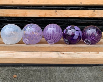 Purple and White Glass Balls, Set of 5 Decorative Fishing Floats, Garden Art Spheres, Interior Design Orbs, Outdoor Decor, Avalon Glassworks