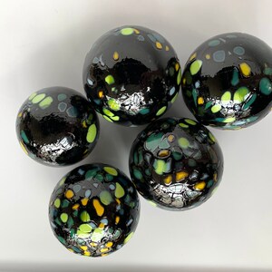 End-of-the-Day Mix Blown Glass Balls, Set of 5 Black Floats, 2.53 Garden Decor, Outdoor Art Spheres, Basket Filler, Avalon Glassworks image 9