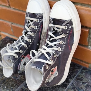 Rare Converse Chuck Taylor Lift Platform Sneakers, Embroidered Patchwork Flower Chucks, Beaded Boho Canvas High Tops Women's US 8.5 EUR 39.5