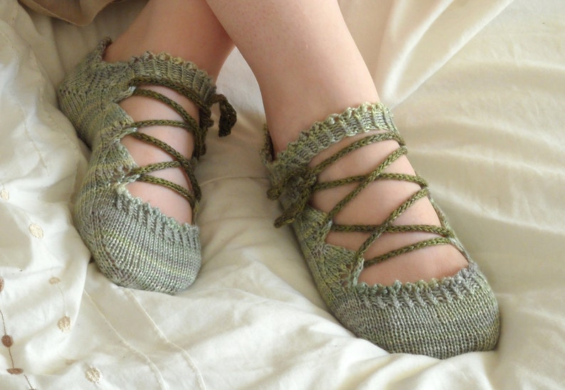 Elven Slippers PDF knitting pattern image 4