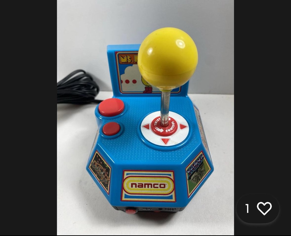 Vintage Ms. Pac-Man Plug & Play TV Game | Namco Arcade Joystick Retro Gamer Collectible, foto 4 di 5