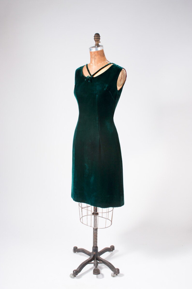 1960s Green Velvet Cocktail Dress Forest Green Rayon Velvet & Silver Metallic Fabric image 4