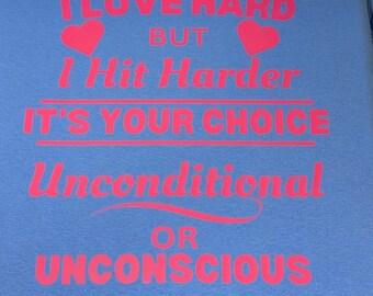 Personalisiertes Slogan-T-Shirt: Bedingungslos oder unbewusst