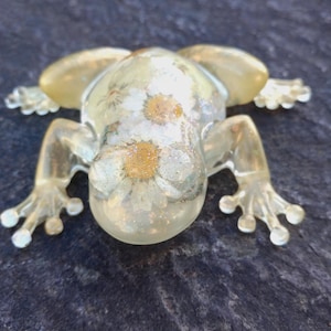 Resin Frog:Handcrafted Frog Figurine-Home Decor-Yellow Floral (Made With Real Dried Flowers)