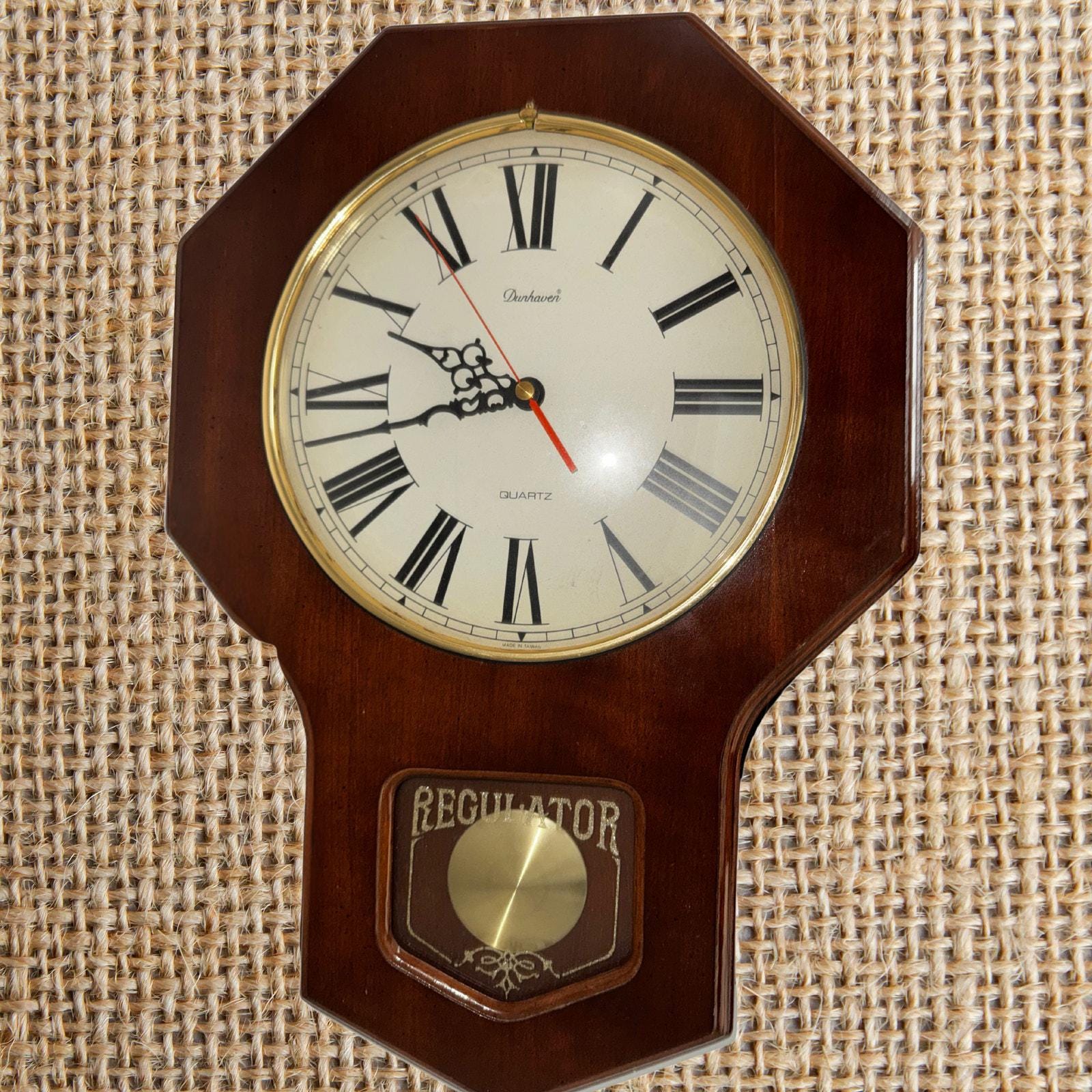 Regulator wall clock México