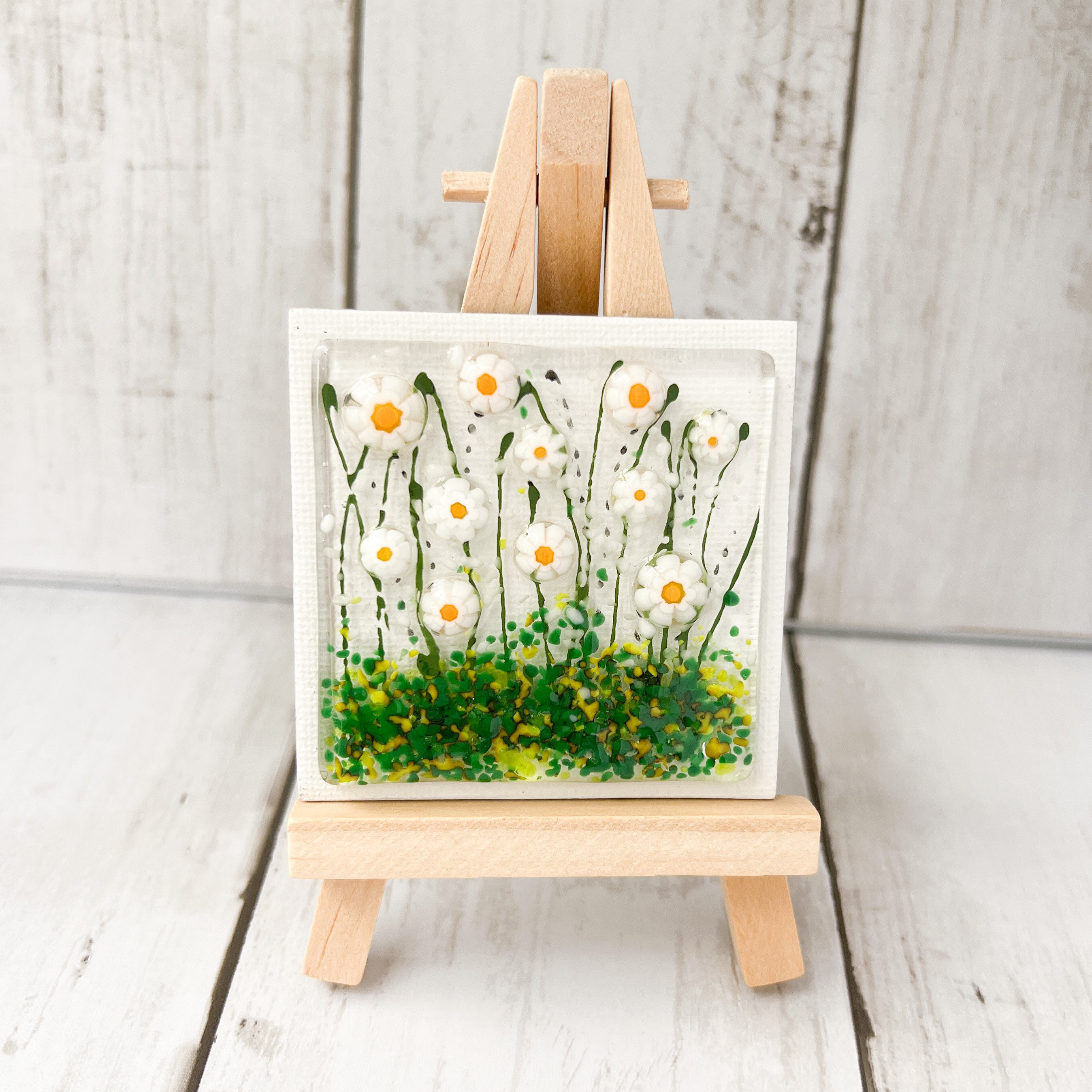 Woyejo Mini Painting Canvas with Mini Easel, 9 Pieces Small Canvas for  Children Art Supplies, Mini Wooden Decoration Easel for Display, Small  Canvas