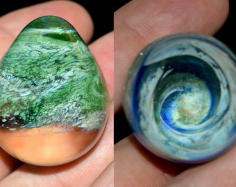 Green Stardust Vortex Sparkle Egg - Handblown Glass