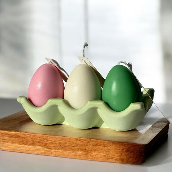 イースターエッグホルダーと香り付きピラーエッグキャンドルのセット