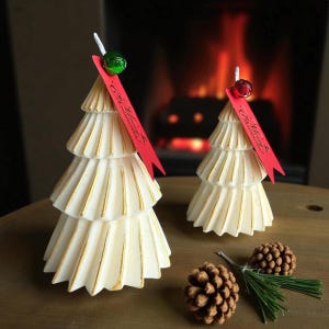 Juego de velas de pilar con forma de árbol de Navidad, cera de soja perfumada, hechas a mano
