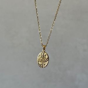 Eye Necklace, Gold Evil Eye Pendant, Dainty Protection Necklace, Vintage Eye Necklace, Minimalist Eye Jewelry, Spiritual Gift for Her