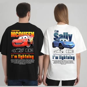 Maglietta coordinata Cars, T-shirt con la coppia McQueen e Sally, Kachow L. McQueen, Maglietta Cars Im Lightning Sally, Film Lightning