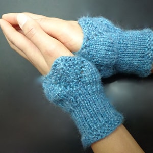 Flower Bud Wrist Cuffs Instructions