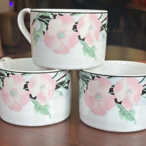 Set of Three Retro Sango Jolie II Teacups