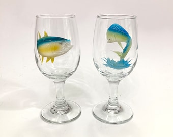 Pair of Vintage Fish Sportfish Wine Glasses beach tropical Florida fishing beachhouse Mahi