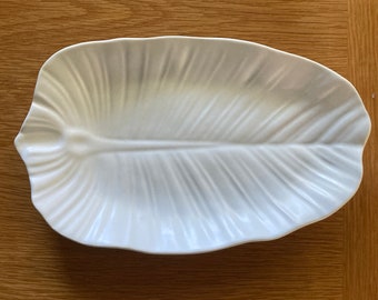Vintage Roscher & Co Leaf Collection White 12” Oval Ceramic Plate or Serving Platter matte white glaze Excellent Condition