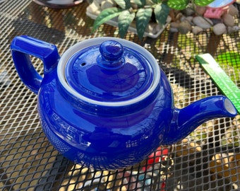 Hall China Marine Blue Teapot and Lid. FREE Domestic Shipping