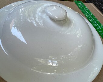 Hall China Casserole Lid 8-1/2 inch Diameter White Spoon Notch