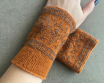 Brown knitted beaded wrist warmers