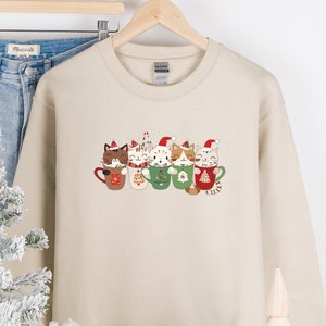 Holiday Cats Sweatshirt, Festive Cat Lovers Jumper, Christmas Kitty Crewneck, Winter Cat Apparel, Cat Mom Gift, Cat Lover Gift