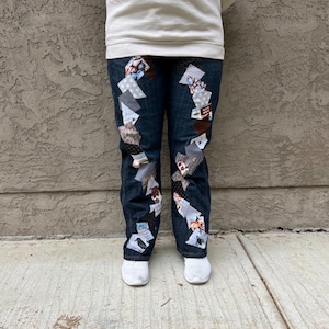 Trend Temper Jeans fashion upcycledjeans upcycledfashion lifestyle handmade oneofakind sewing reworked denim slow fashion vintage fashion