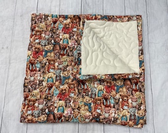 Personalized Teddy Bear Quilt,  Baby Blanket,  Baby Shower Gift, Play mat