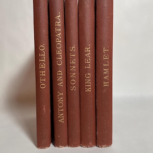 Late 1800&#39;s Antique Set of Five Illustrated Shakespeare Books Published by Harper & Brothers
