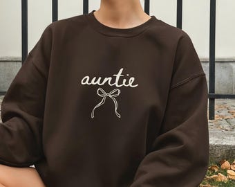 Auntie Sweatshirt, Christmas Gift for Auntie, New Aunt Gift, Pregnancy Announcement Shirt, Auntie Shirt, Aunty Birthday Gift