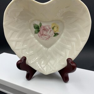VTG BELLEEK Keramik Rosor Hjärtformad Skål Irland ca 2000