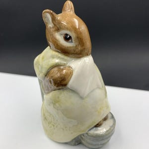 Beatrix Pottery "CHIPPY HACKEE" 1979 Beswick Porcelain Figurine