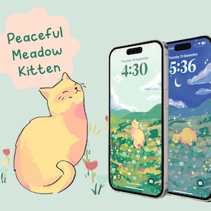 Op de afbeelding: Twee smartphones met een "Peaceful Meadow Kitten" thema. Eén toont een dagscène met een kat, de andere een nachtscène. Een cartoonkat is ook afgebeeld, met de tekst "Peaceful Meadow Kitten".