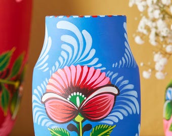 大きな花柄の青い花瓶、手描きのテラコッタプランター、フラワープランターオーナメント、屋内屋外植物、パティオの装飾、庭師へのギフト