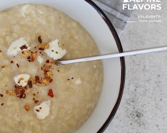 Pasta griega Trahanas hecha a mano: mezcla vegana para sopa de verduras de invierno