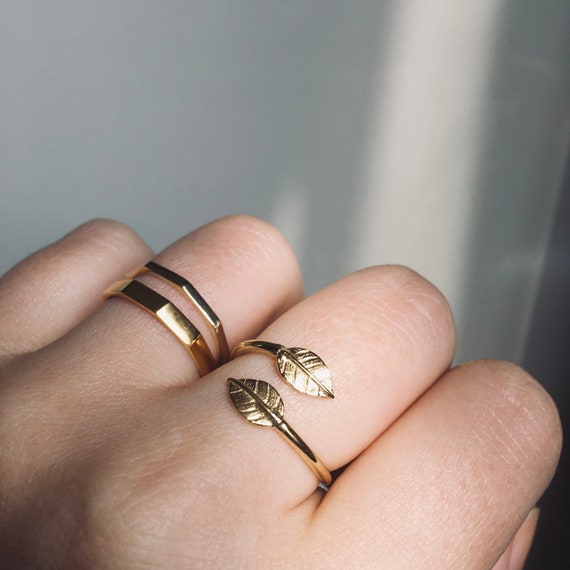 Double leaf best sale ring