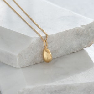 Egg Pendant Necklace Gold Vermeil image 4