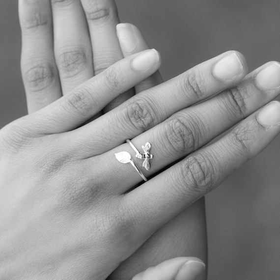 Adjustable Sterling Silver Bee and Leaf Ring, Nature Inspired Jewellery, Handmade Bumblebee Charm Ring, Gift for Her, UK Jewellery R25