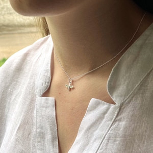 Kleine Biene Charm Halskette Sterling Silber