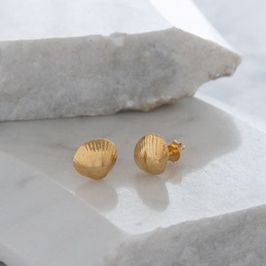 Muschel Ohrstecker Gold Vermeil