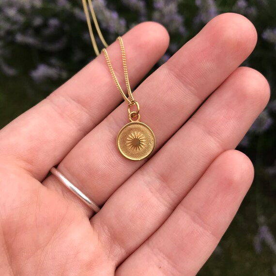 Small Sun Medallion Necklace Gold 