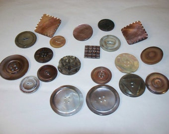 20 Buttons, Vintage Buttons, Mother of Pear Buttons, Dark Colored Buttons, Large Buttons, Lot  2696