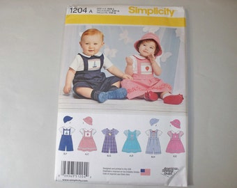 New Simplicity Baby Clothes Pattern, 1204 (Free US Shipping)